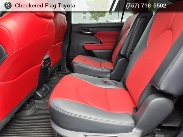 used 2024 Toyota Highlander car, priced at $45,731