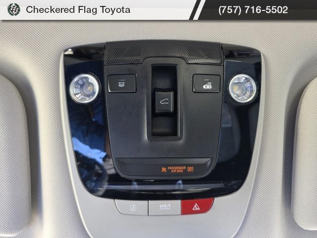 used 2023 Kia Sorento car, priced at $30,999