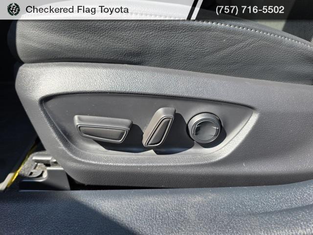 used 2022 Toyota Camry Hybrid car, priced at $28,908
