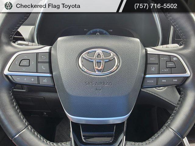 used 2023 Toyota Highlander car, priced at $42,399