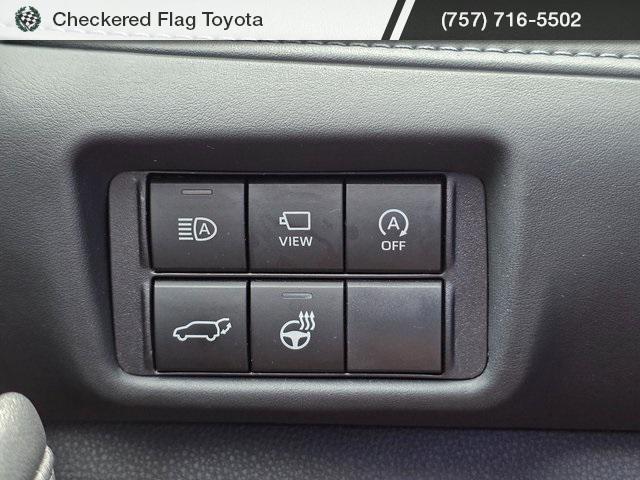 used 2023 Toyota Highlander car, priced at $42,399