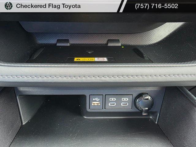 used 2023 Toyota Highlander car, priced at $42,399