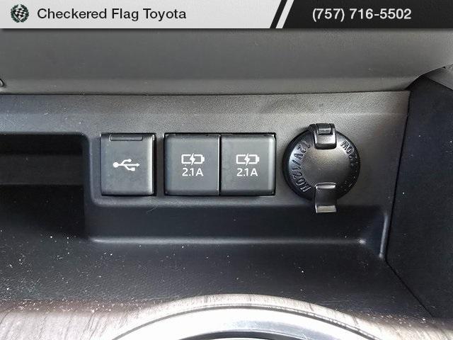 used 2020 Toyota Highlander car, priced at $32,490