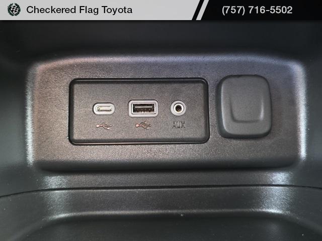 used 2023 Chevrolet Equinox car, priced at $21,359