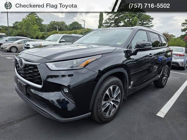 used 2023 Toyota Highlander car, priced at $39,606