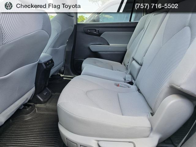 used 2023 Toyota Highlander car, priced at $32,667