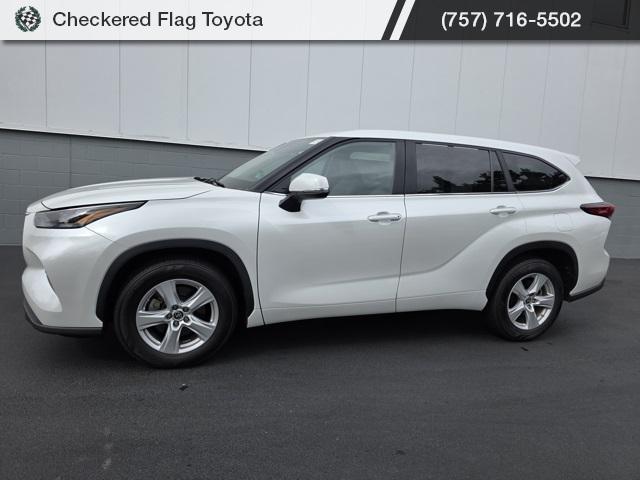 used 2023 Toyota Highlander car, priced at $31,422