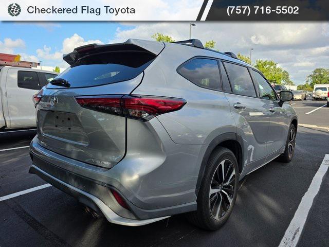 used 2021 Toyota Highlander car, priced at $34,871