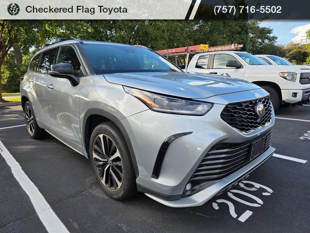 used 2021 Toyota Highlander car, priced at $34,871