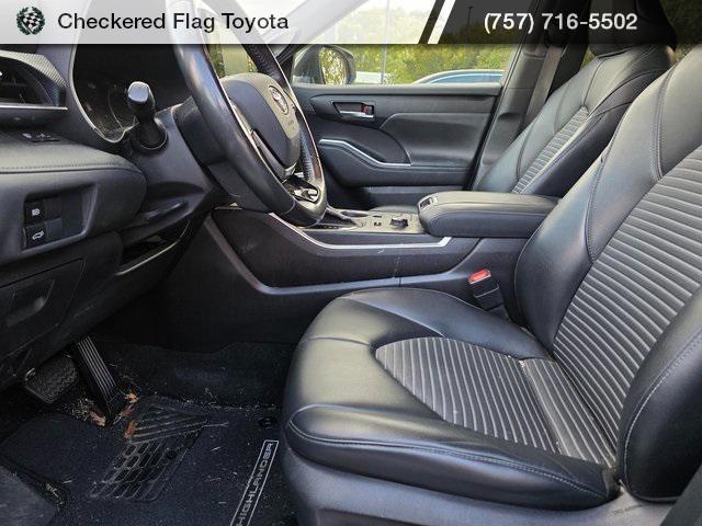 used 2021 Toyota Highlander car, priced at $34,871