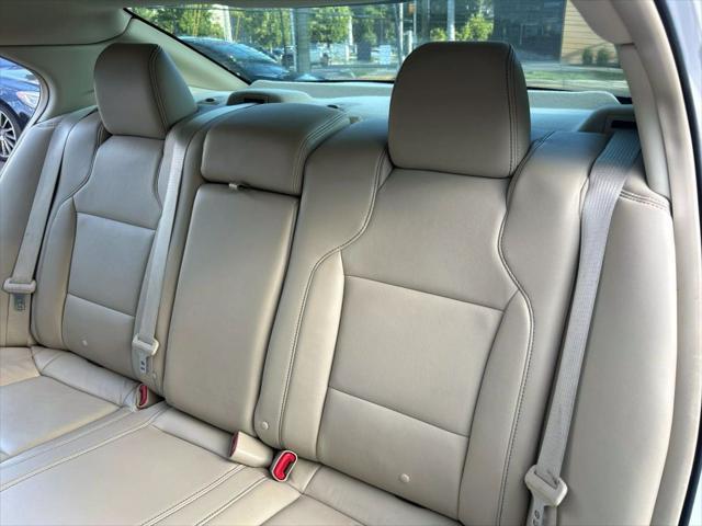 used 2013 Ford Taurus car, priced at $8,999