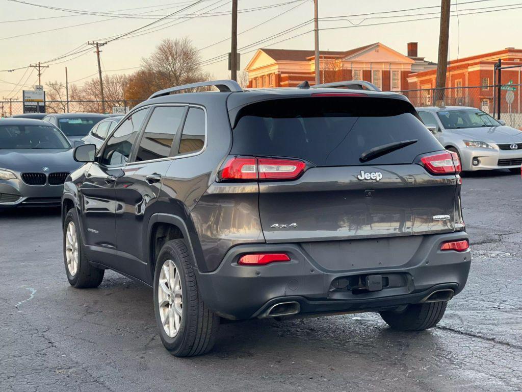 used 2017 Jeep Cherokee car, priced at $5,499