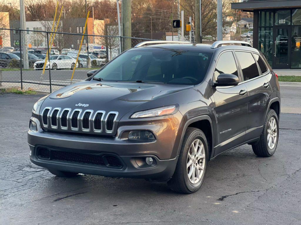 used 2017 Jeep Cherokee car, priced at $5,499