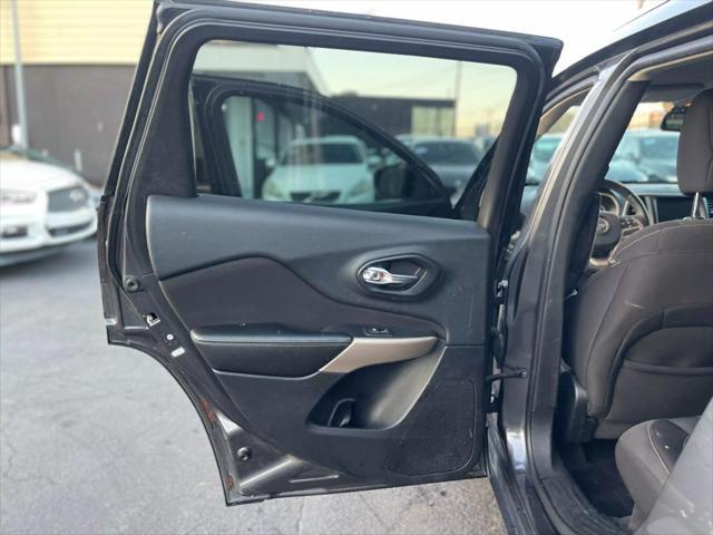 used 2017 Jeep Cherokee car, priced at $7,499