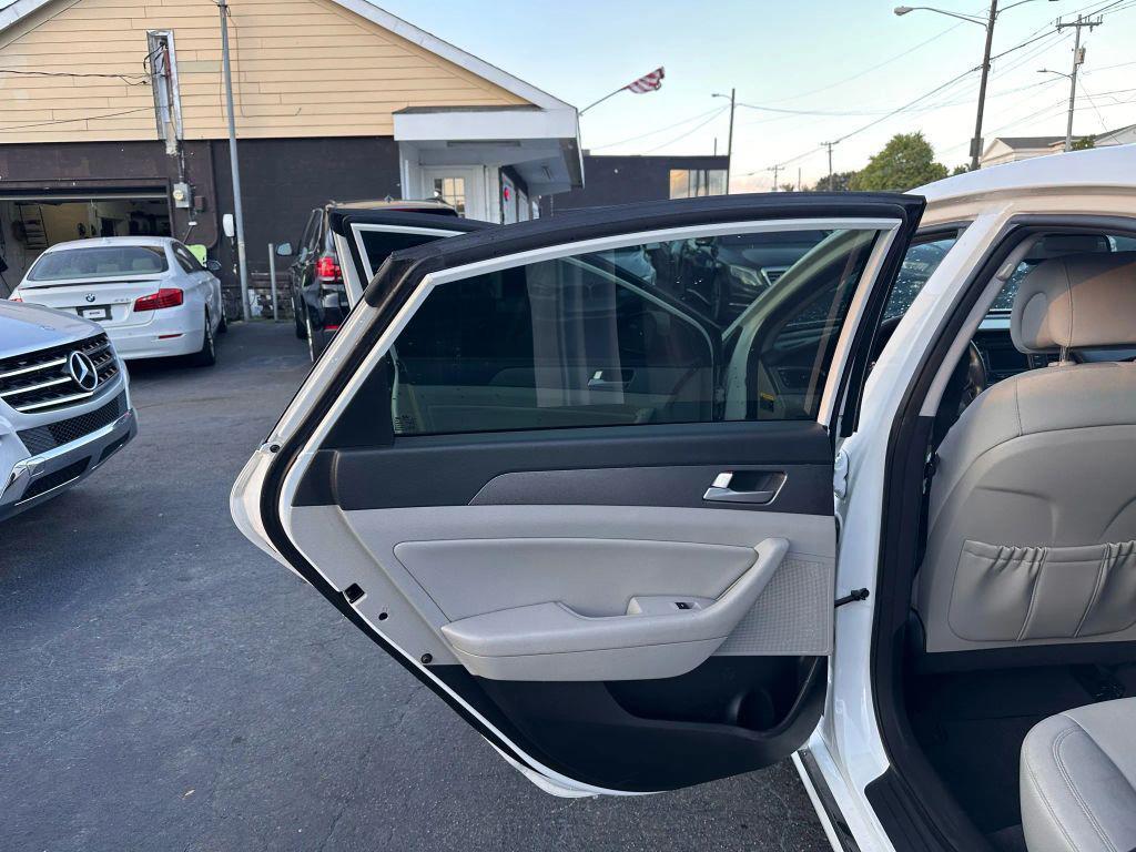 used 2016 Hyundai Sonata Hybrid car, priced at $8,499