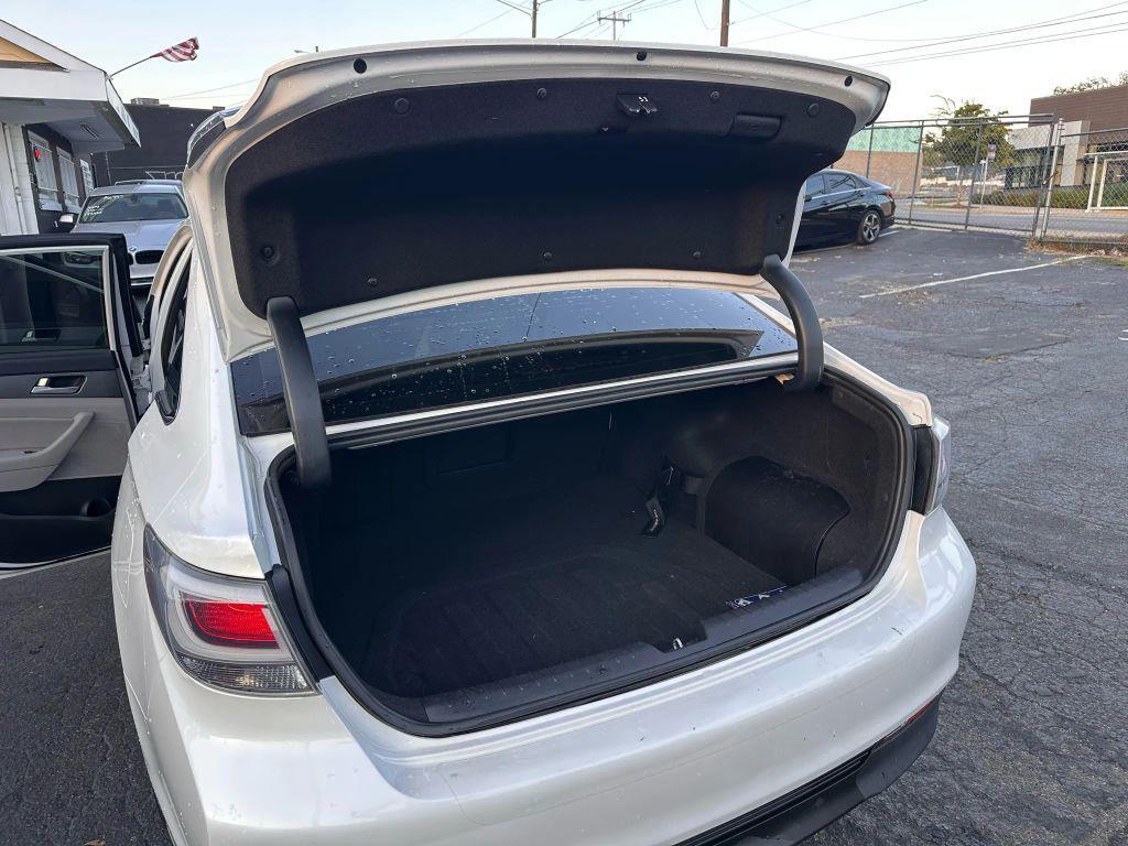 used 2016 Hyundai Sonata Hybrid car, priced at $8,499