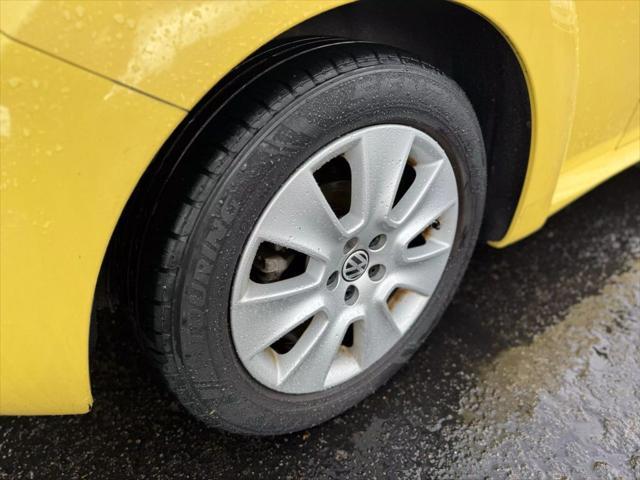 used 2009 Volkswagen New Beetle car, priced at $4,999