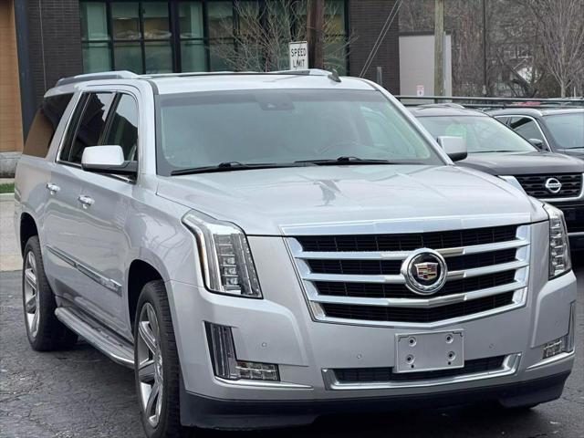 used 2015 Cadillac Escalade ESV car, priced at $21,999