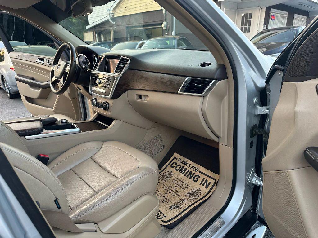used 2014 Mercedes-Benz M-Class car, priced at $10,999