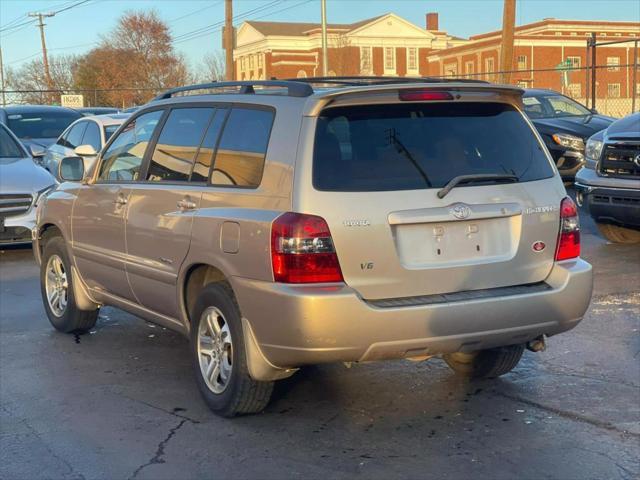 used 2006 Toyota Highlander car, priced at $5,999