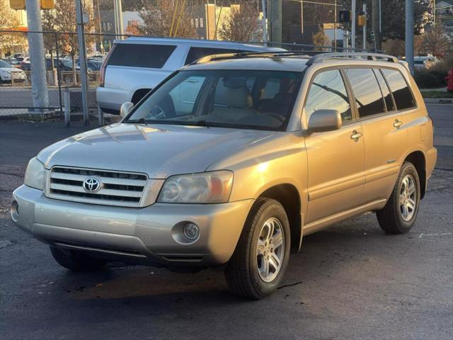 used 2006 Toyota Highlander car, priced at $5,999