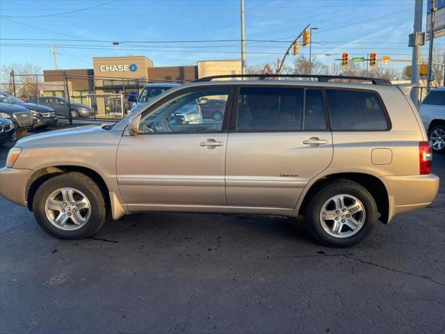 used 2006 Toyota Highlander car, priced at $5,999