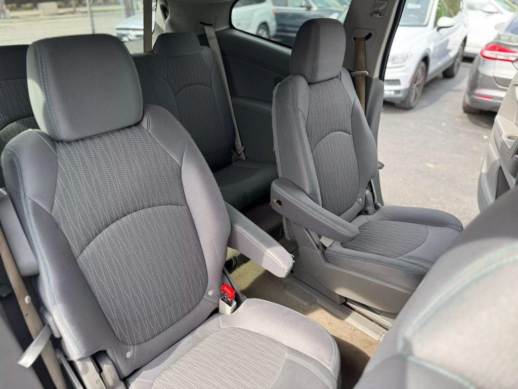used 2015 Chevrolet Traverse car, priced at $6,999