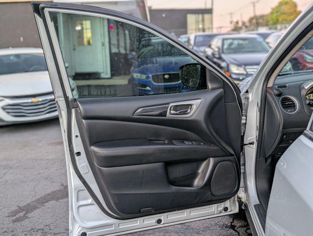 used 2018 Nissan Pathfinder car, priced at $7,999