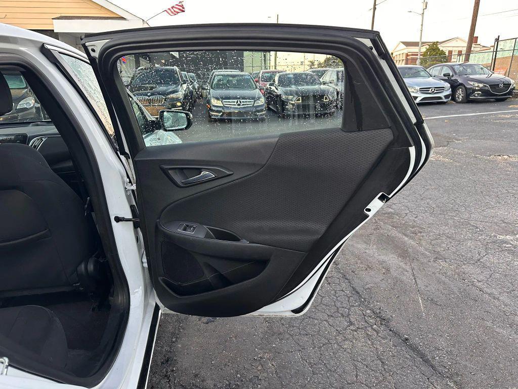 used 2018 Chevrolet Malibu car, priced at $9,499