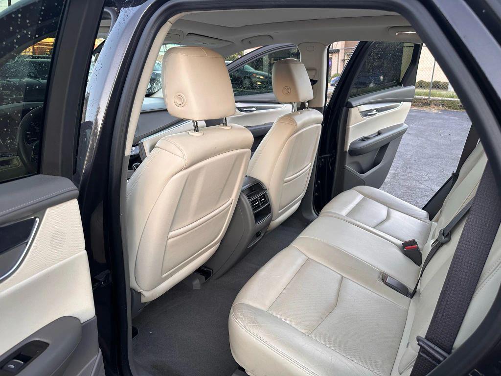 used 2017 Cadillac XT5 car, priced at $9,999