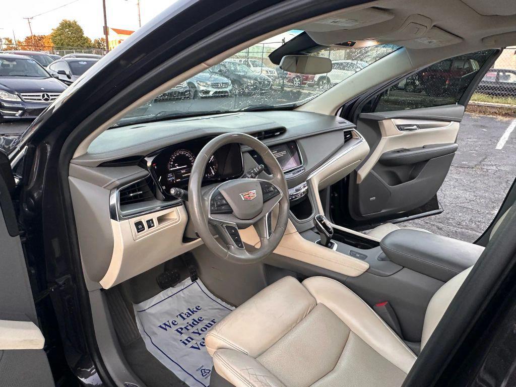 used 2017 Cadillac XT5 car, priced at $9,999
