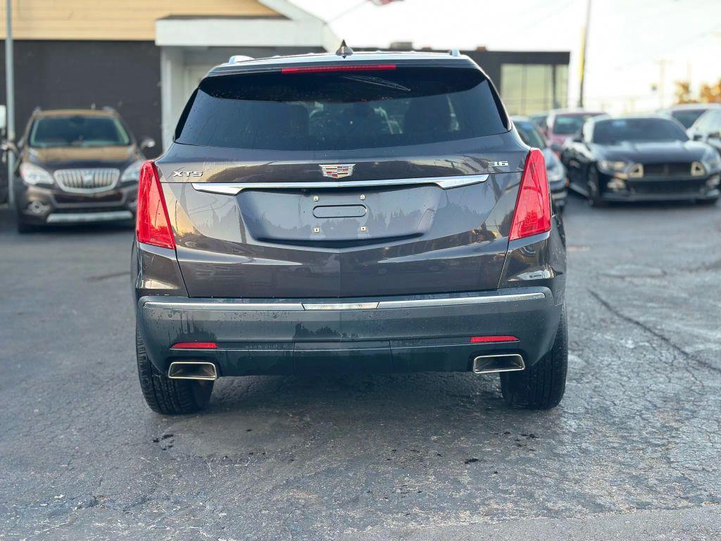 used 2017 Cadillac XT5 car, priced at $9,999
