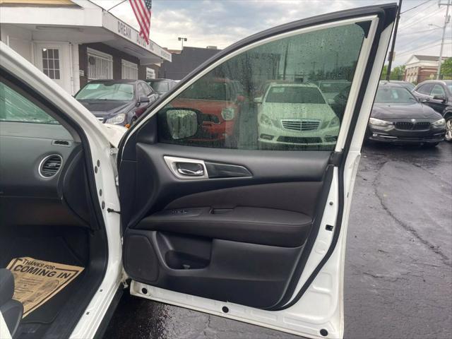 used 2017 Nissan Pathfinder car, priced at $7,999