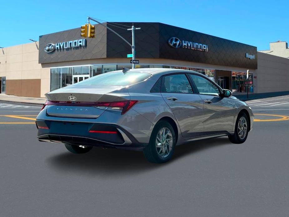 new 2024 Hyundai Elantra car, priced at $26,284