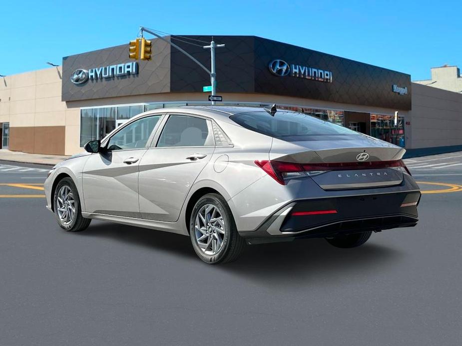 new 2024 Hyundai Elantra car, priced at $26,010