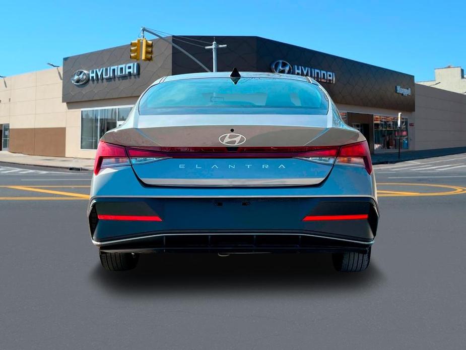 new 2024 Hyundai Elantra car, priced at $26,284