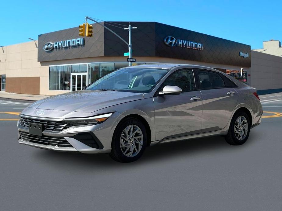 new 2025 Hyundai Elantra HEV car, priced at $28,131