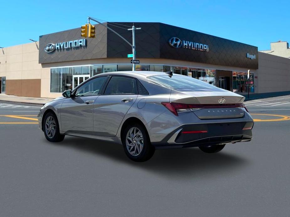 new 2025 Hyundai Elantra HEV car, priced at $28,131