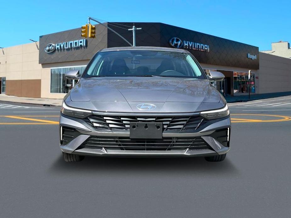 new 2025 Hyundai Elantra HEV car, priced at $28,131