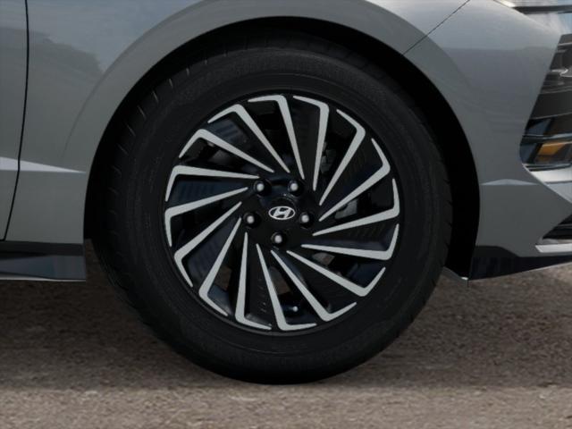 new 2025 Hyundai Sonata Hybrid car, priced at $32,678