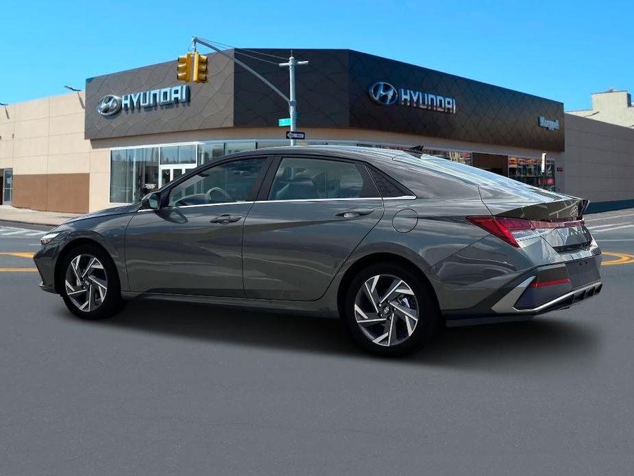 new 2024 Hyundai Elantra car