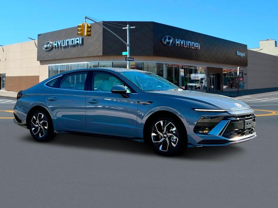 new 2025 Hyundai Sonata car, priced at $30,950