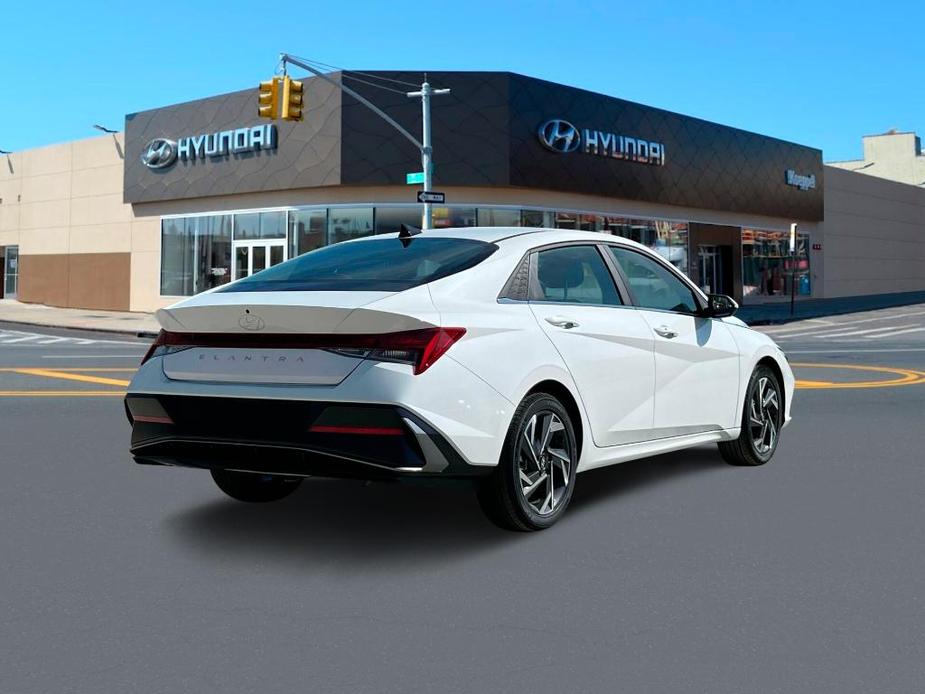 new 2024 Hyundai Elantra car, priced at $25,900