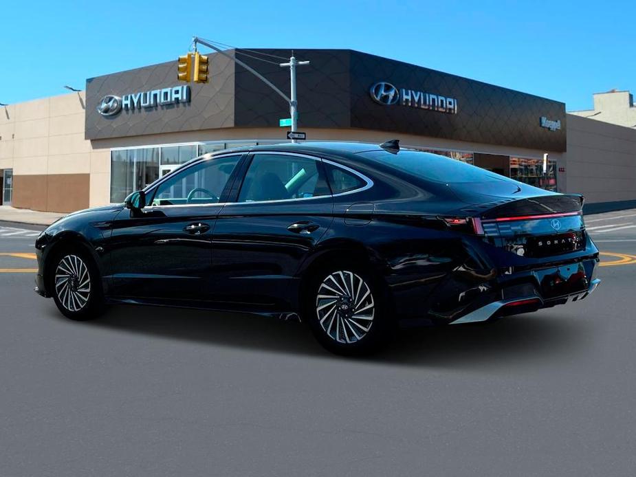 new 2025 Hyundai Sonata Hybrid car, priced at $38,355