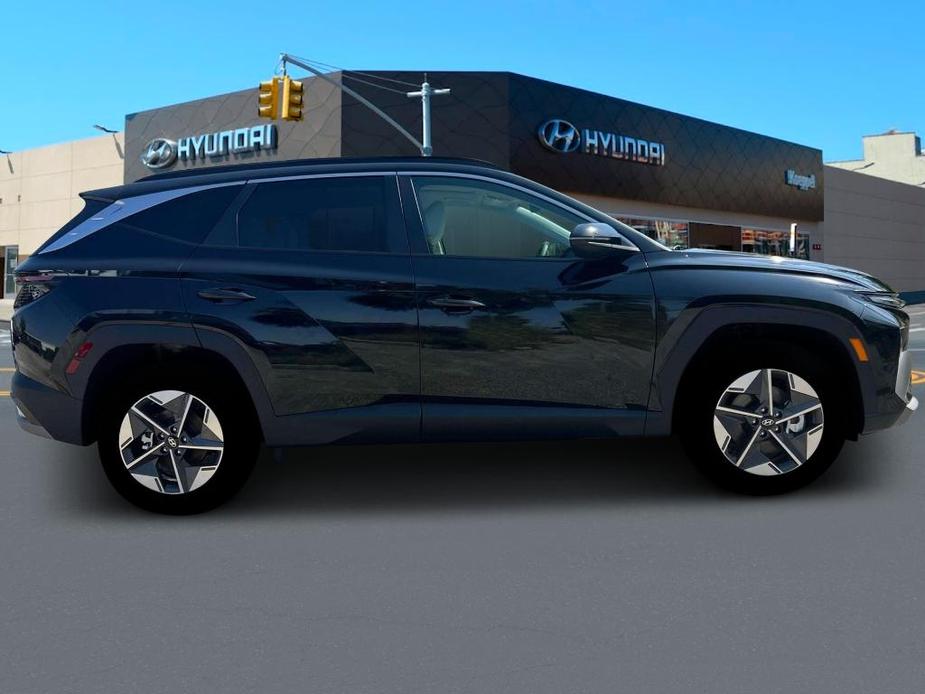 new 2025 Hyundai Tucson Hybrid car, priced at $37,339