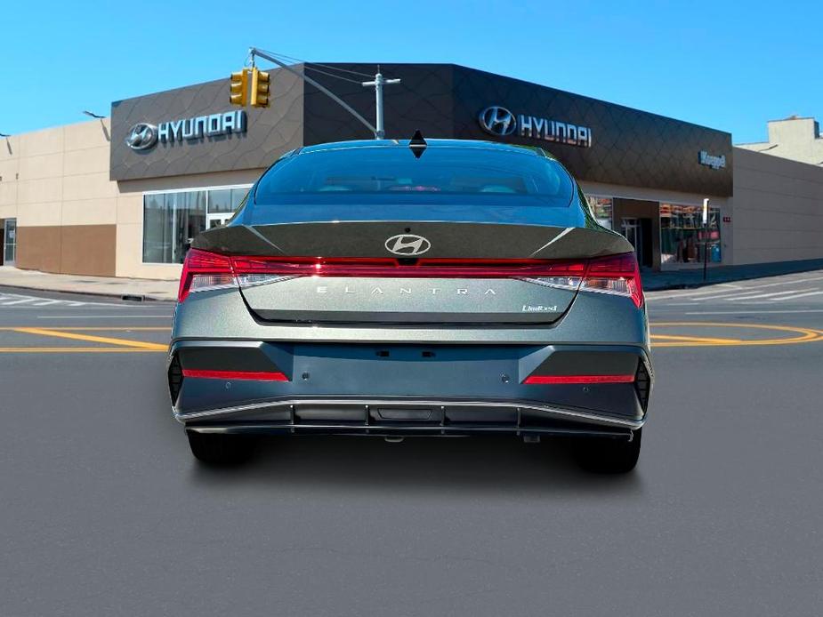 new 2025 Hyundai Elantra car, priced at $27,464