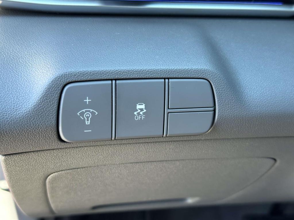 used 2024 Hyundai Elantra car, priced at $19,998