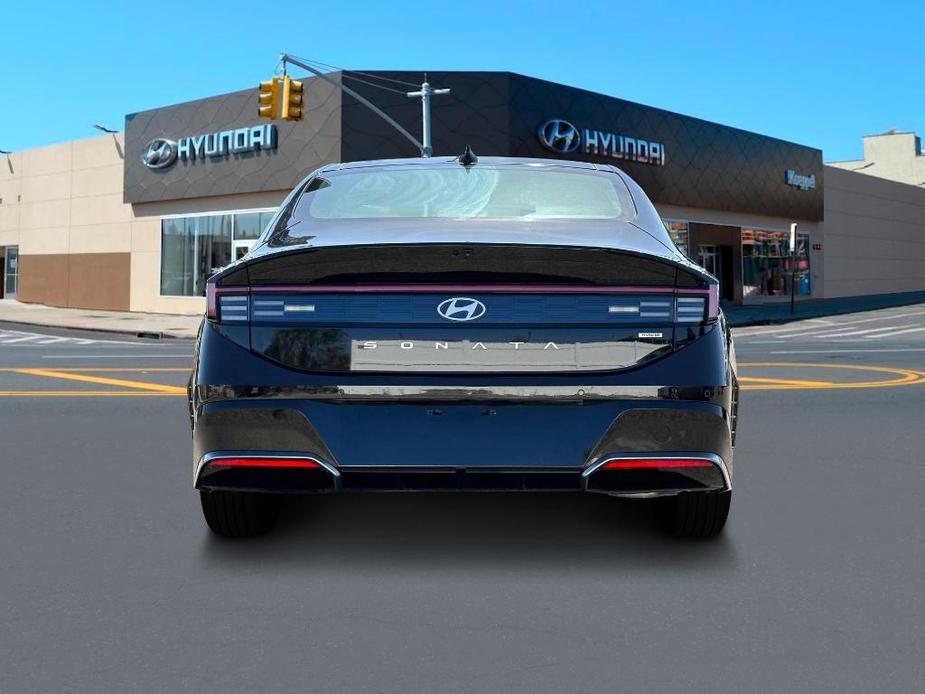 new 2025 Hyundai Sonata Hybrid car, priced at $38,299