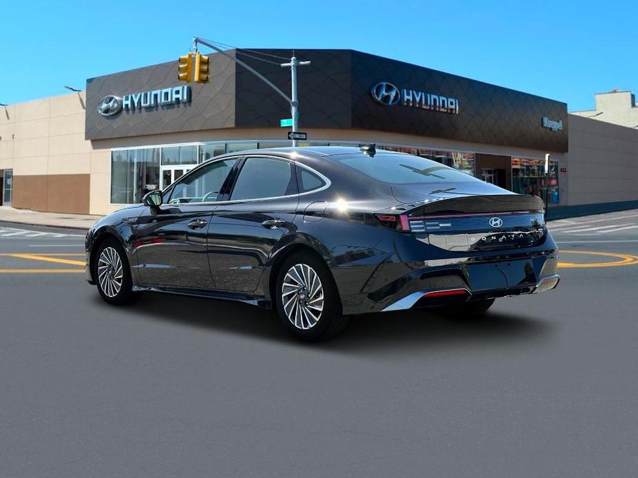 new 2025 Hyundai Sonata Hybrid car, priced at $38,299