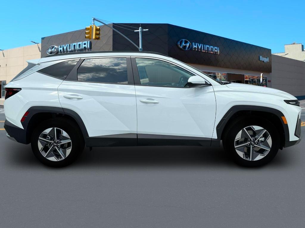 new 2025 Hyundai Tucson car, priced at $33,700